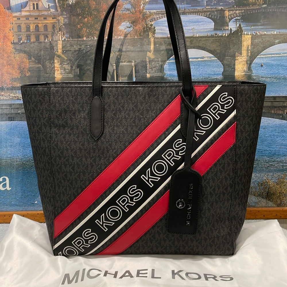 Michael Kors Tote